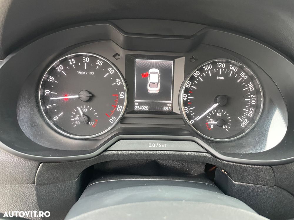 Skoda Octavia - 25