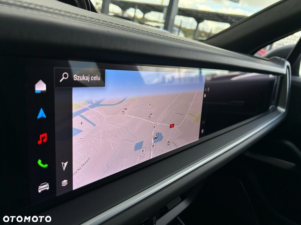 Porsche Cayenne Turbo E-Hybrid PHEV - 29