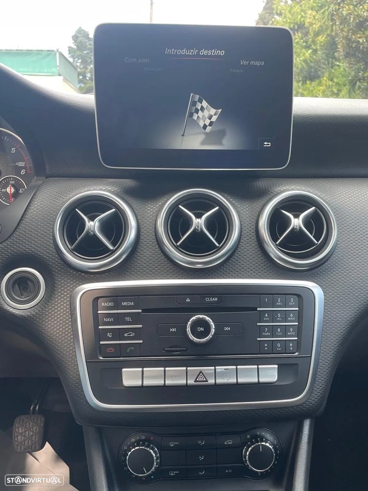 Mercedes-Benz A 180 d Urban - 8