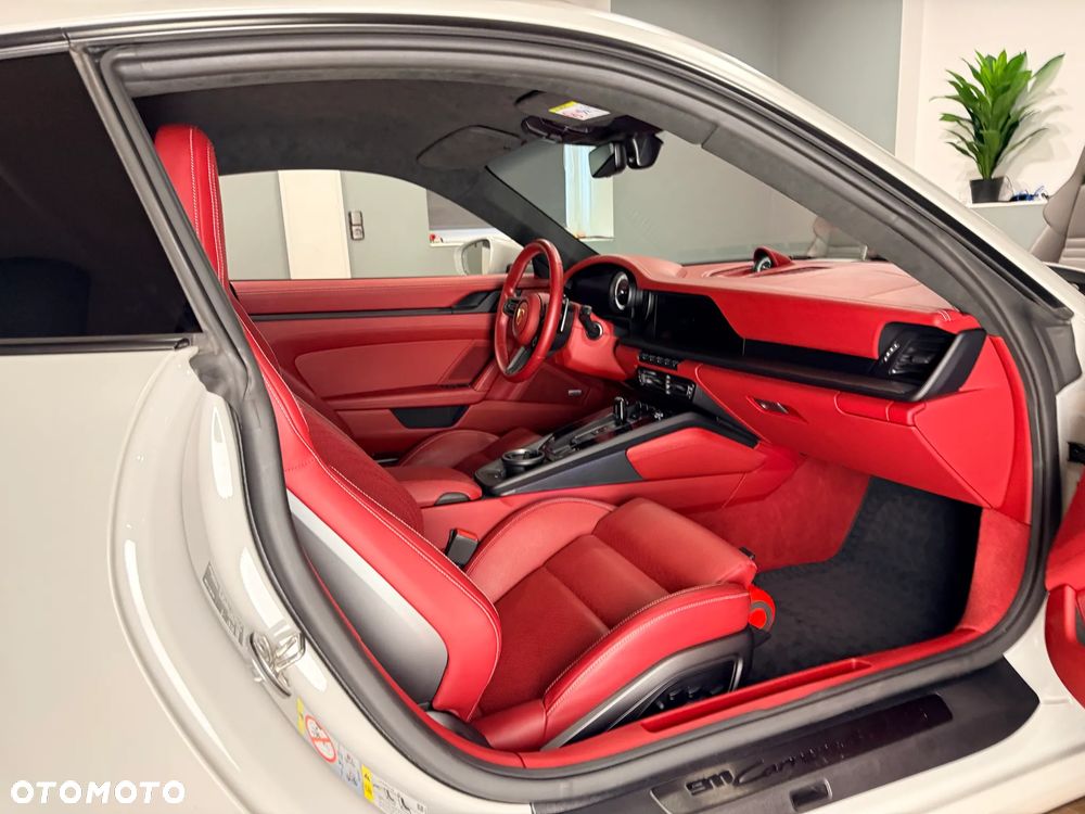 Porsche 911 - 26
