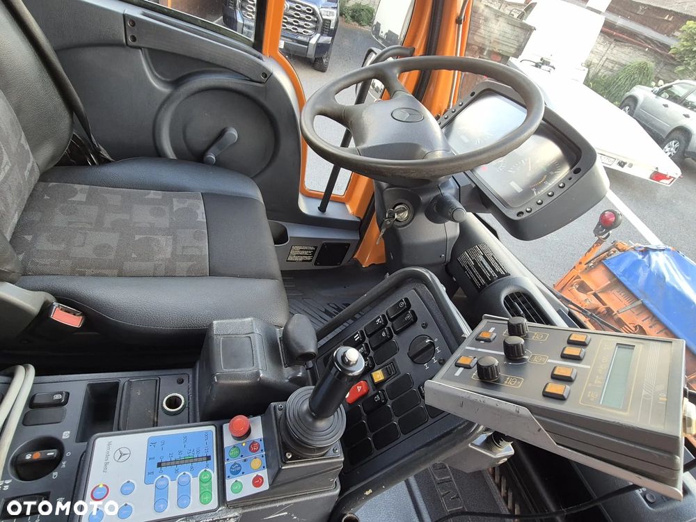 Unimog U300 Ciągnik Pług Piaskarka - 8