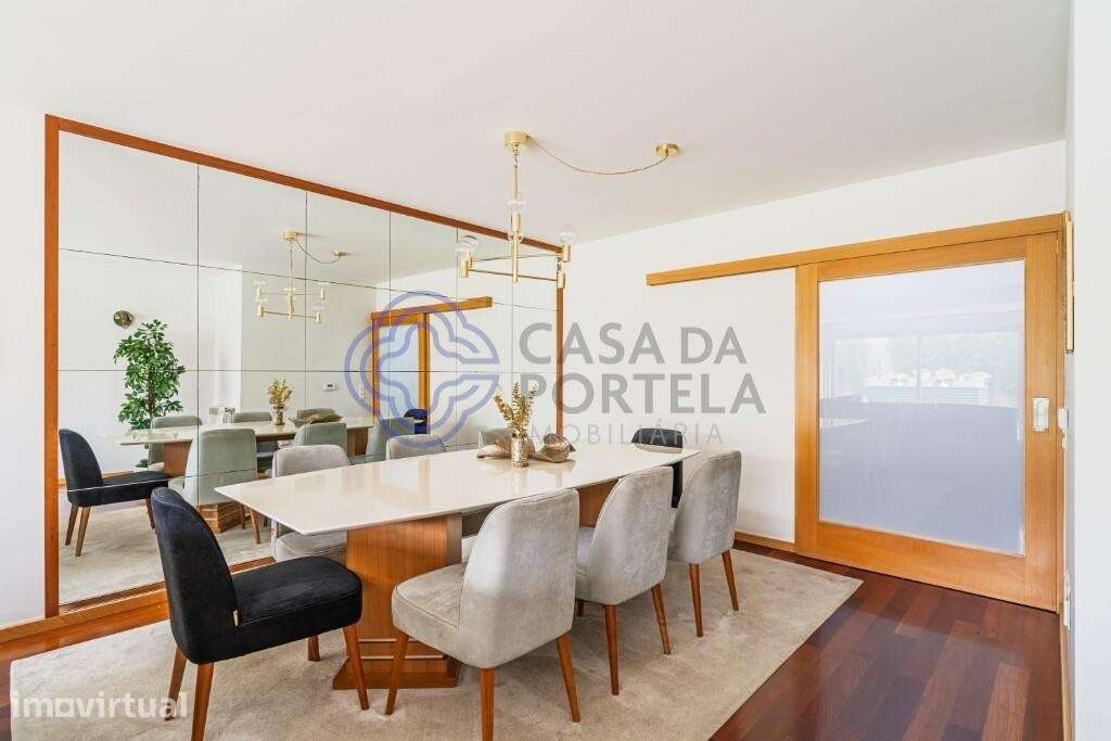 Apartamento T3 de Charme no Bonfim com jardim privativo e garagem. - Grande imagem: 4/26