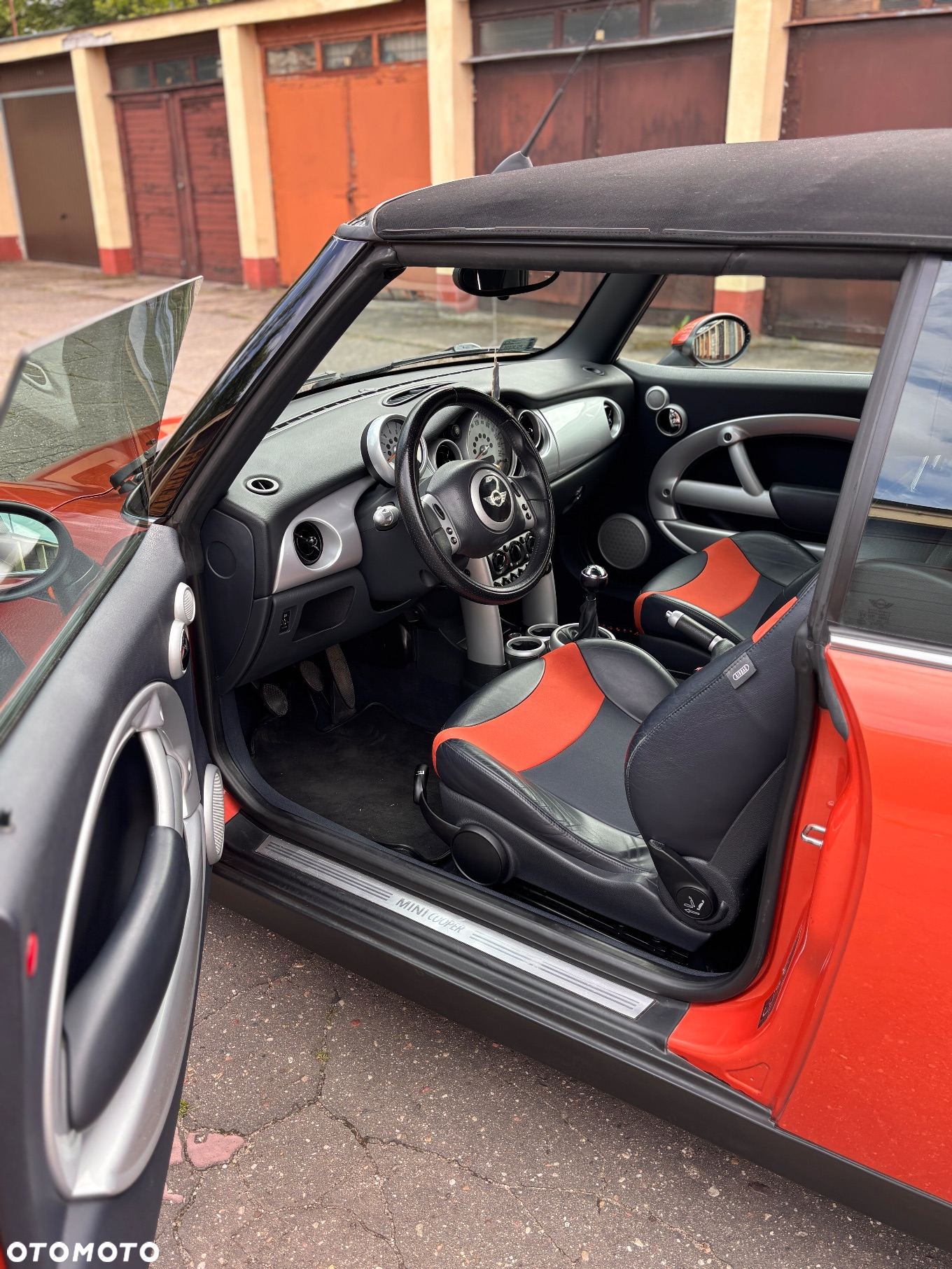 MINI Cooper Cabrio - 8