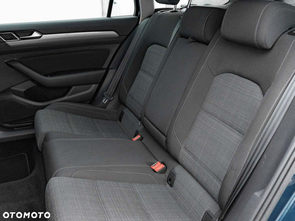 Volkswagen Passat 1.5 TSI EVO Business DSG - 25