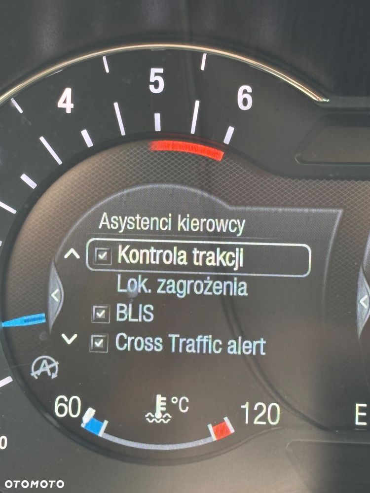 Ford Mondeo 2.0 EcoBlue Titanium - 28