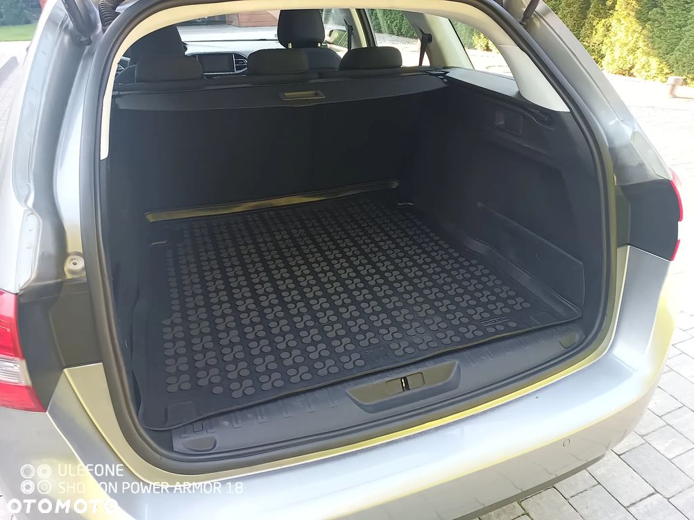 Peugeot 308 1.6 BlueHDi Active S&S - 4