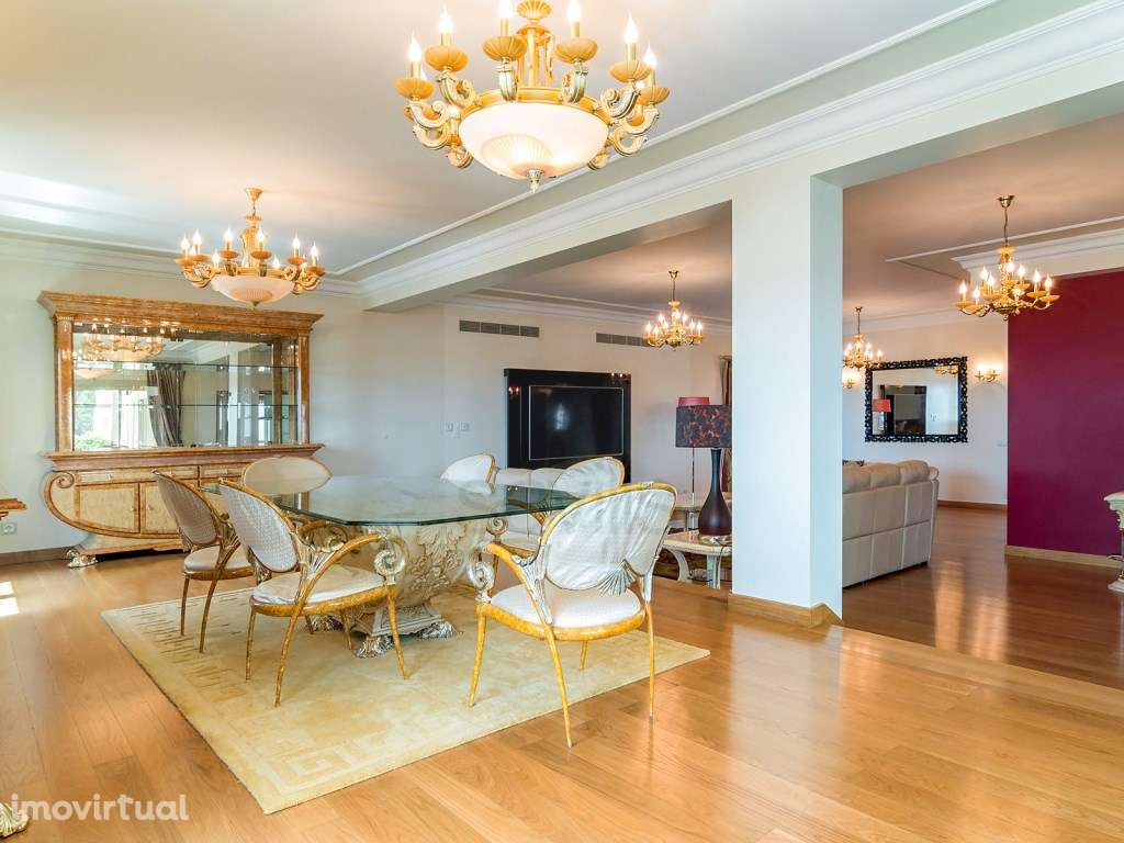 Moradia T4 com piscina, em Alfragide, Lisboa - Grande imagem: 5/37