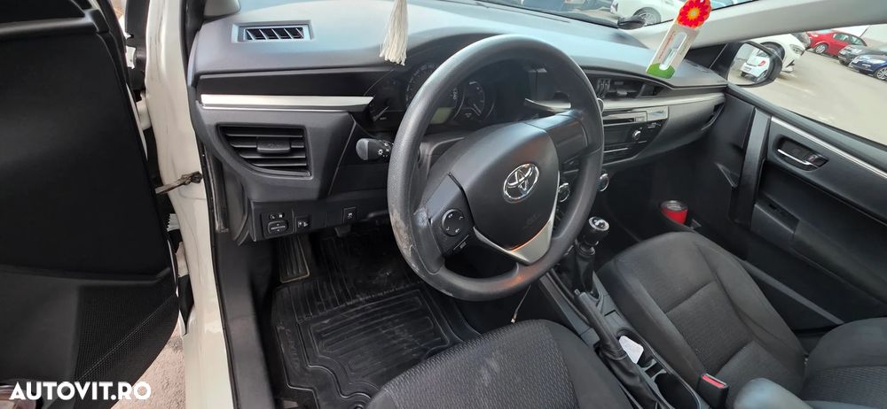 Toyota Corolla - 7