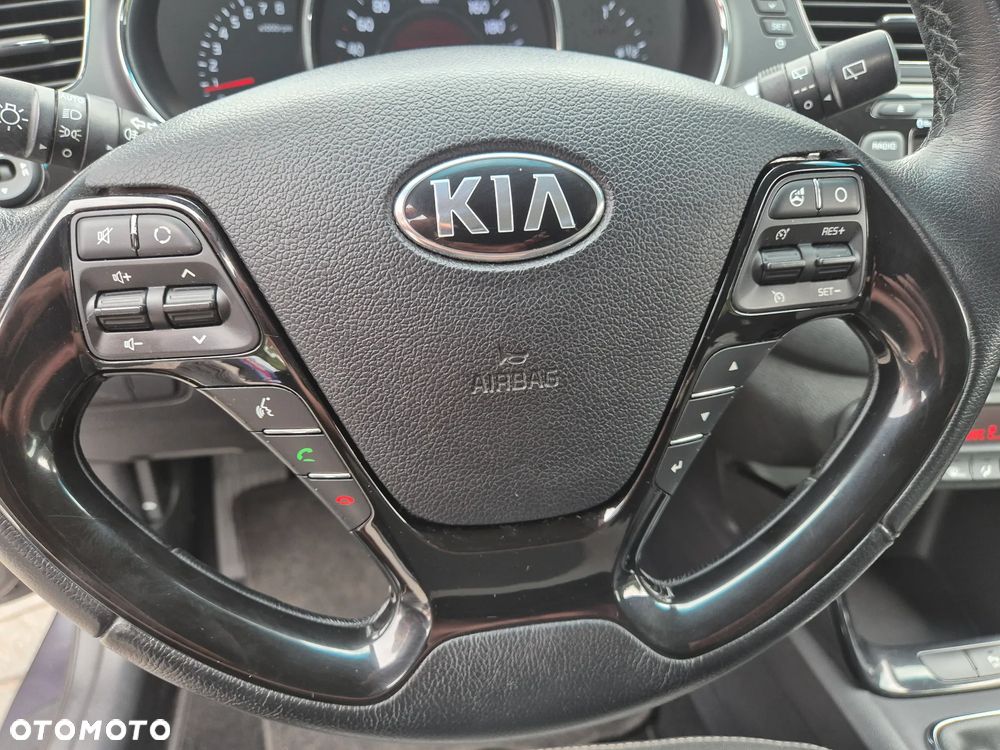 Kia Ceed 1.4 CVVT Dream-Team Edition - 25