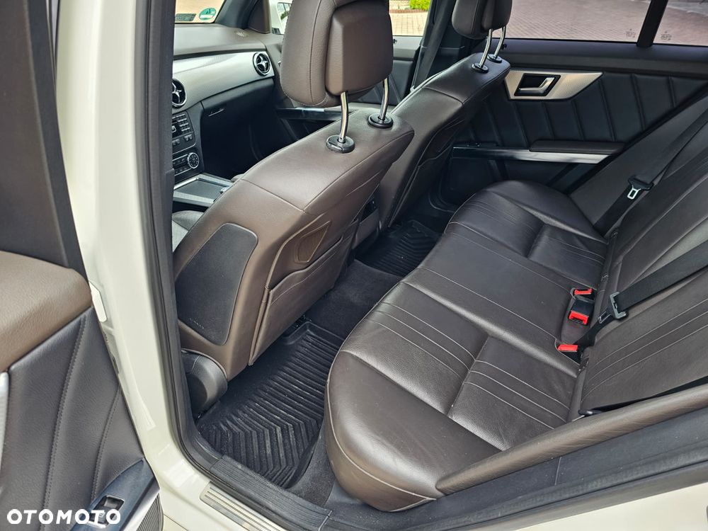 Mercedes-Benz GLK - 13