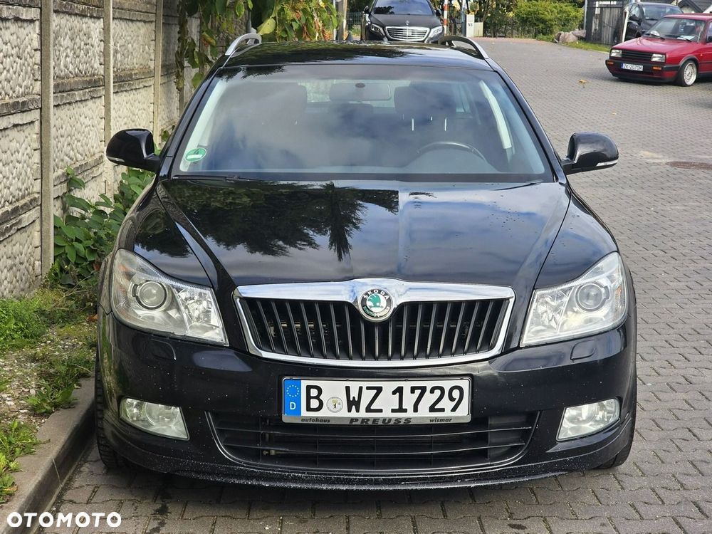 Skoda Octavia 1.6 TDI Ambiente - 2