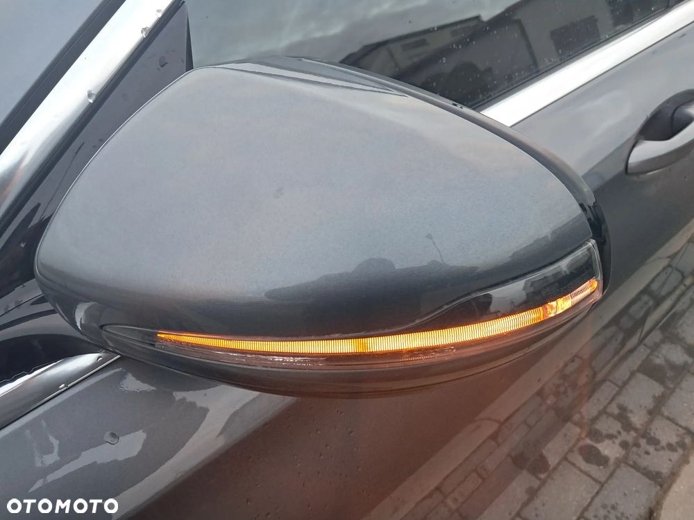 Mercedes-Benz Klasa E 200 9G-TRONIC - 18