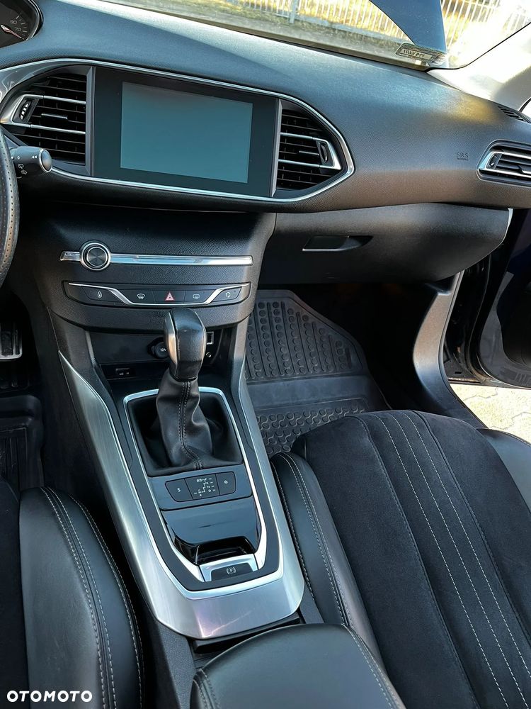 Peugeot 308 BlueHDi FAP 120 EAT6 Stop & Start Allure - 27