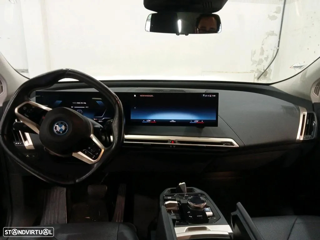 BMW iX xDrive 40 - 7