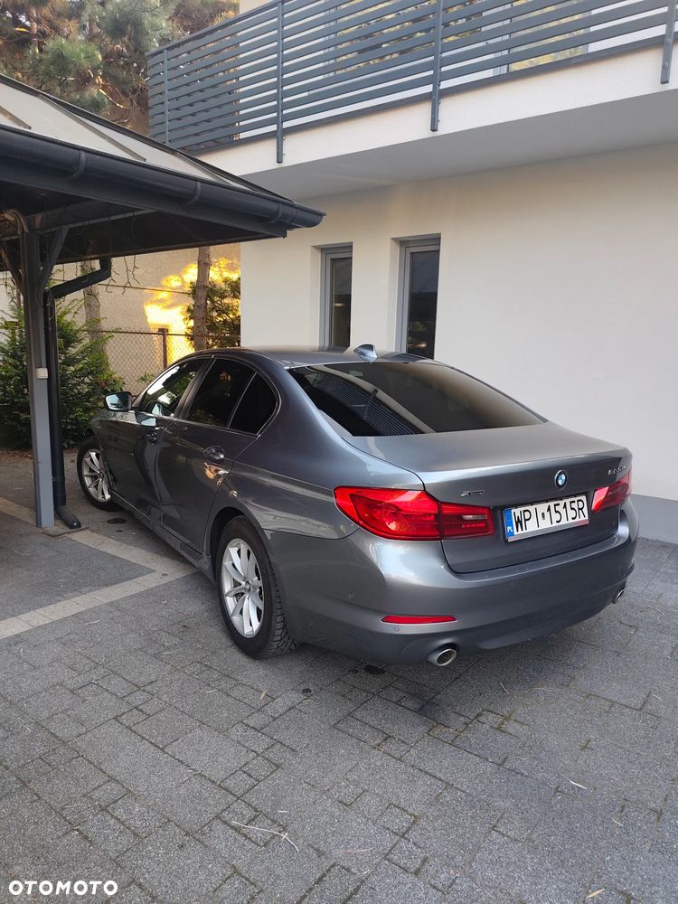 BMW Seria 5 520d Efficient Dynamics Luxury Line - 3