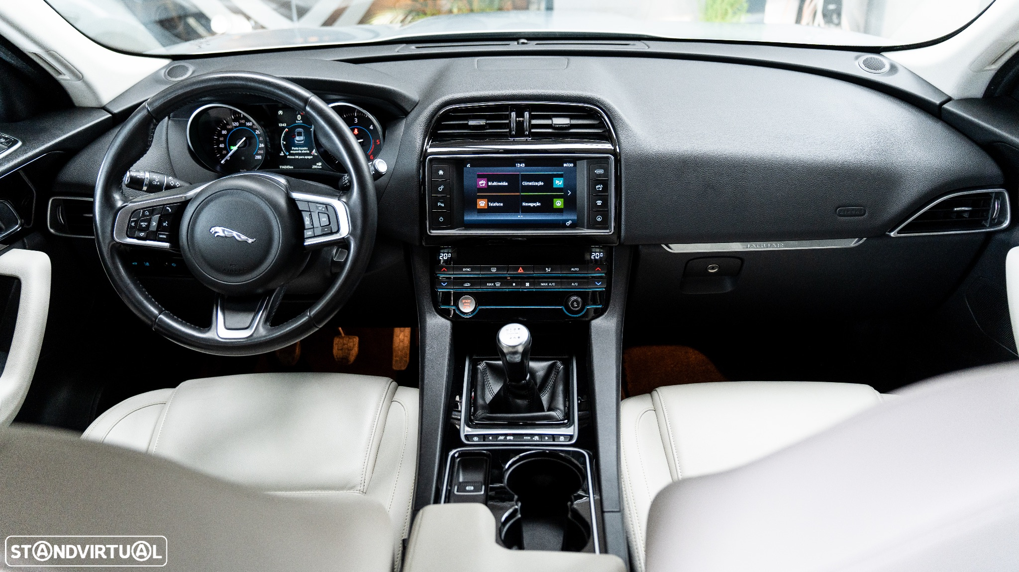 Jaguar F-Pace 2.0 i4D Pure AWD - 13
