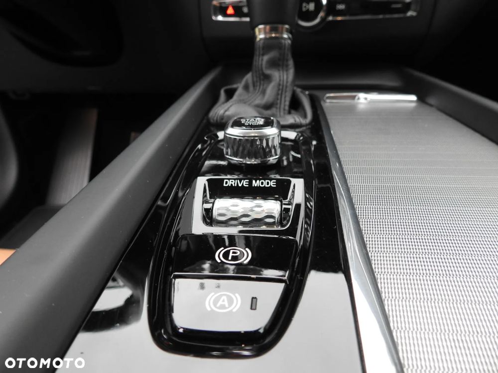 Volvo XC 60 D4 AWD Inscription - 26