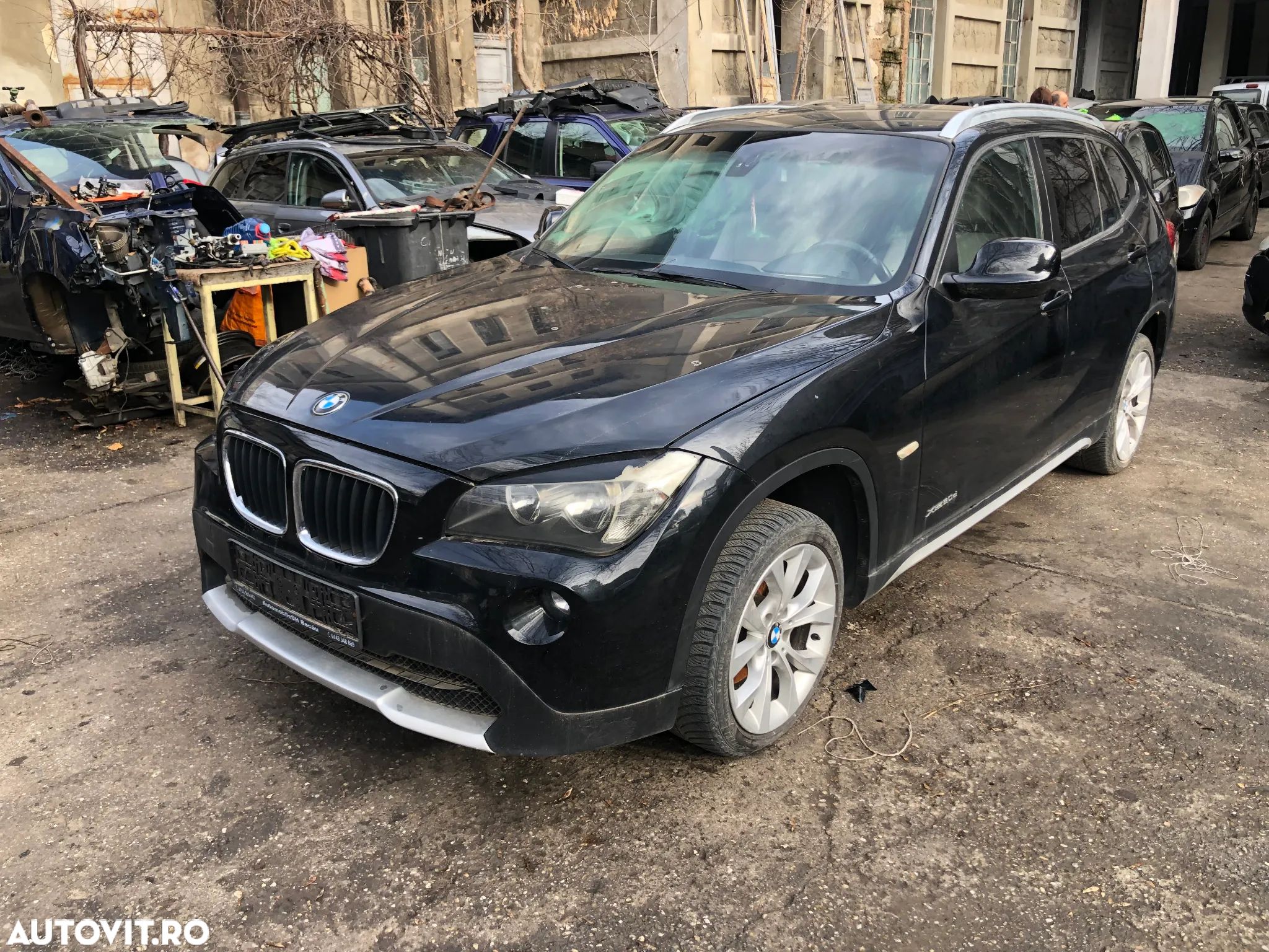 Dezmembrez Bmw X1 E84 negru black sapphire metallic 2.0 Xdrive N47D20C - 1