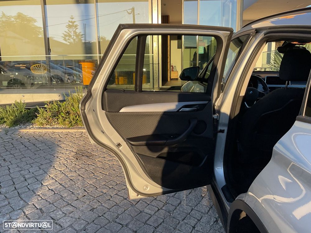 BMW X1 16 d sDrive Corporate Edition Auto - 40