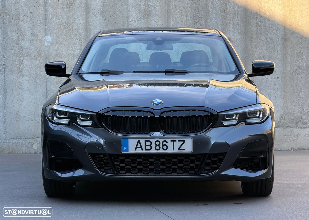 BMW 330 e Line Sport Auto - 3