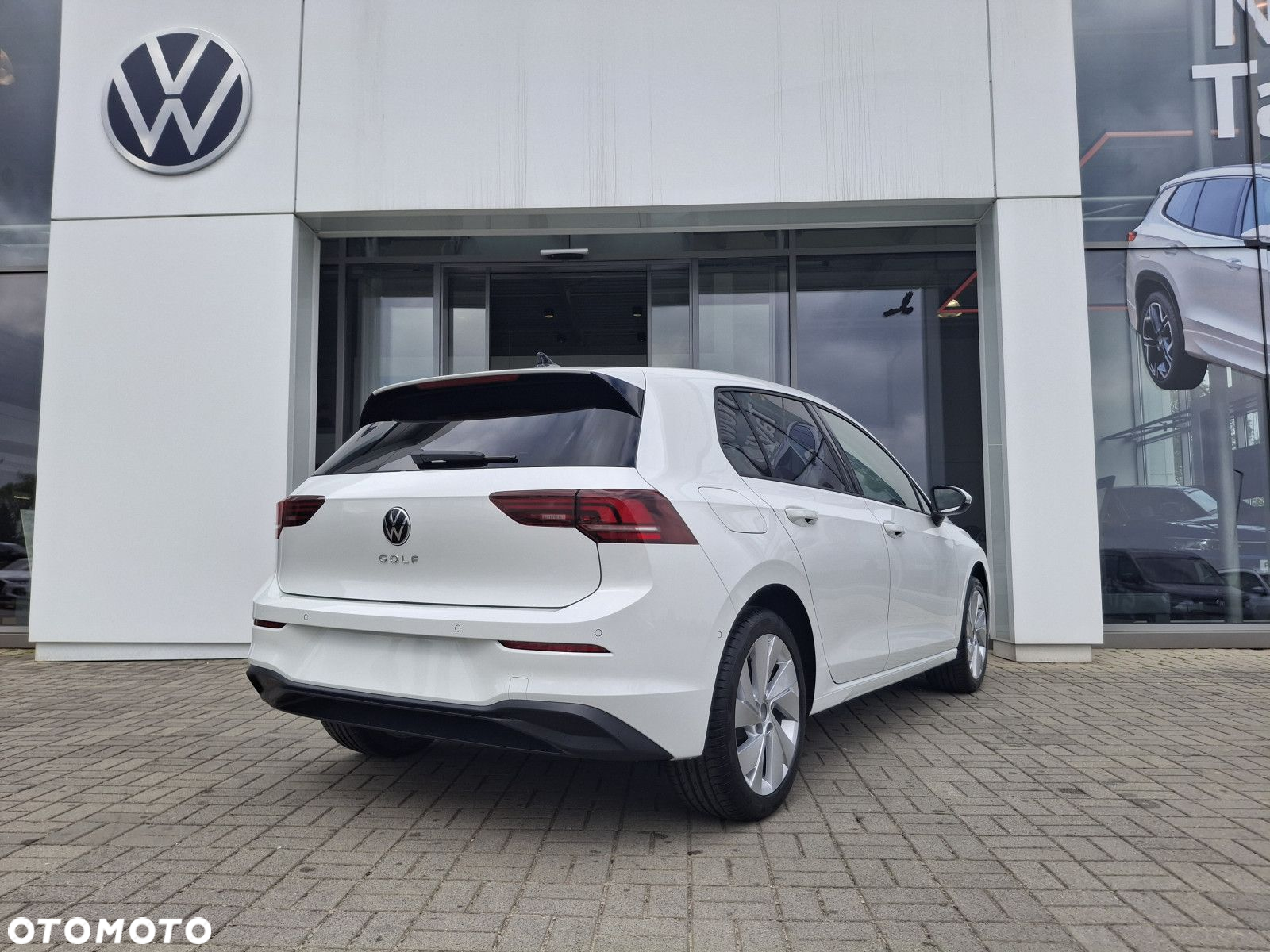 Volkswagen Golf VIII 1.5 TSI EVO Life - 8