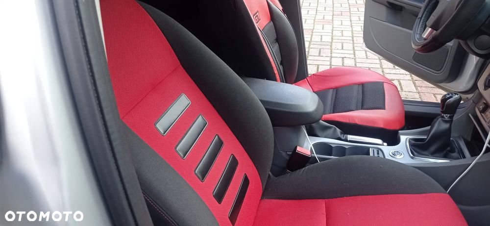 Ford Focus 2.0 Sport - 11