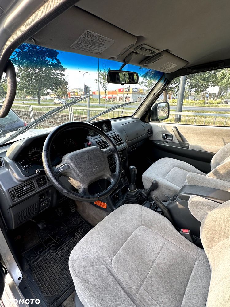 Mitsubishi Pajero - 6