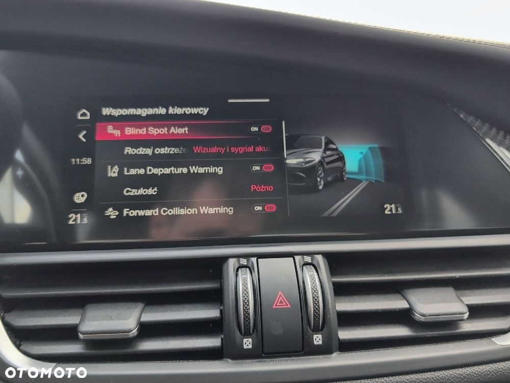 Alfa Romeo Giulia 2.9 Bi Turbo V6 Quadrifoglio - 27