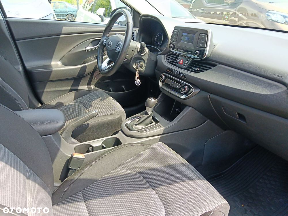 Hyundai i30 1.0 T-GDI Classic + DCT - 9