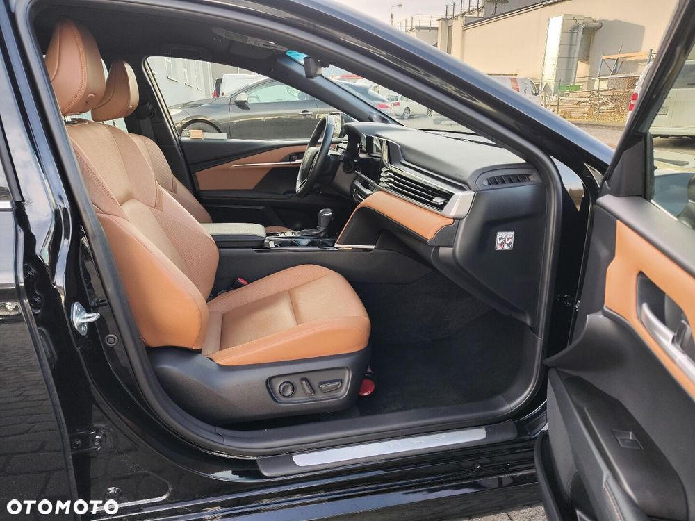 Toyota Camry - 8