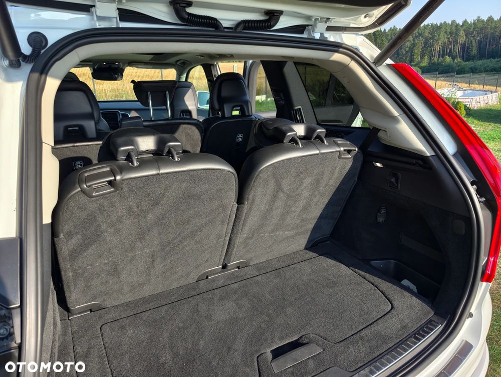 Volvo XC 90 T5 AWD Momentum 7os - 16