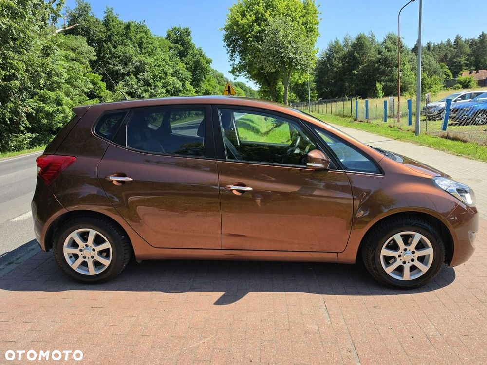 Hyundai ix20 - 9