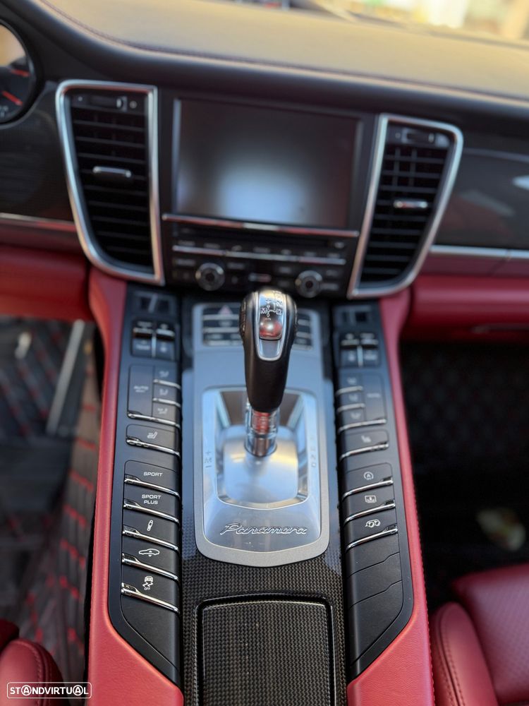 Porsche Panamera Turbo S PDK - 8