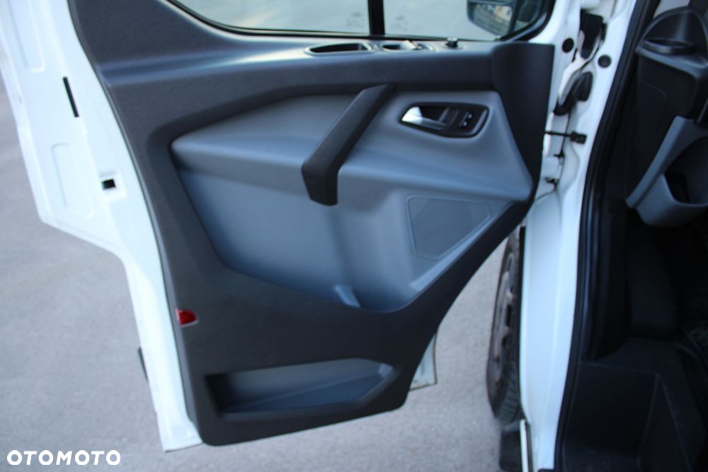 Ford Transit Custom - 17