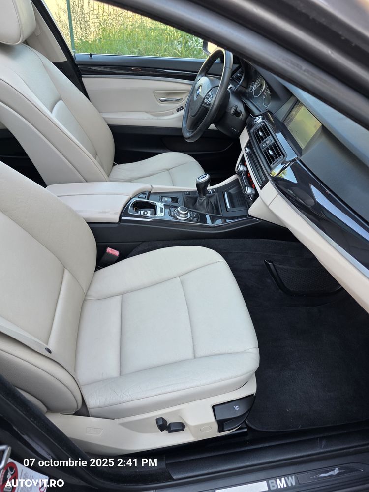 BMW Seria 5 520d - 13