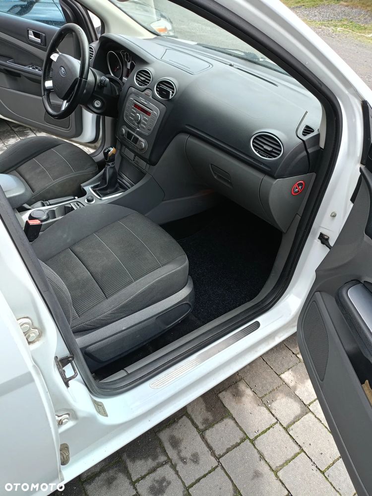 Ford Focus - 9