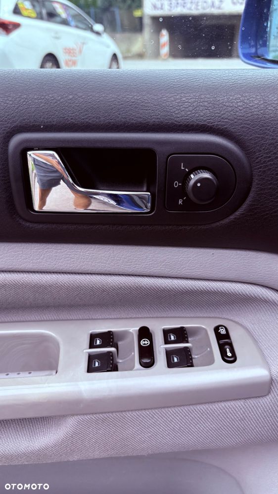 Volkswagen Golf - 20