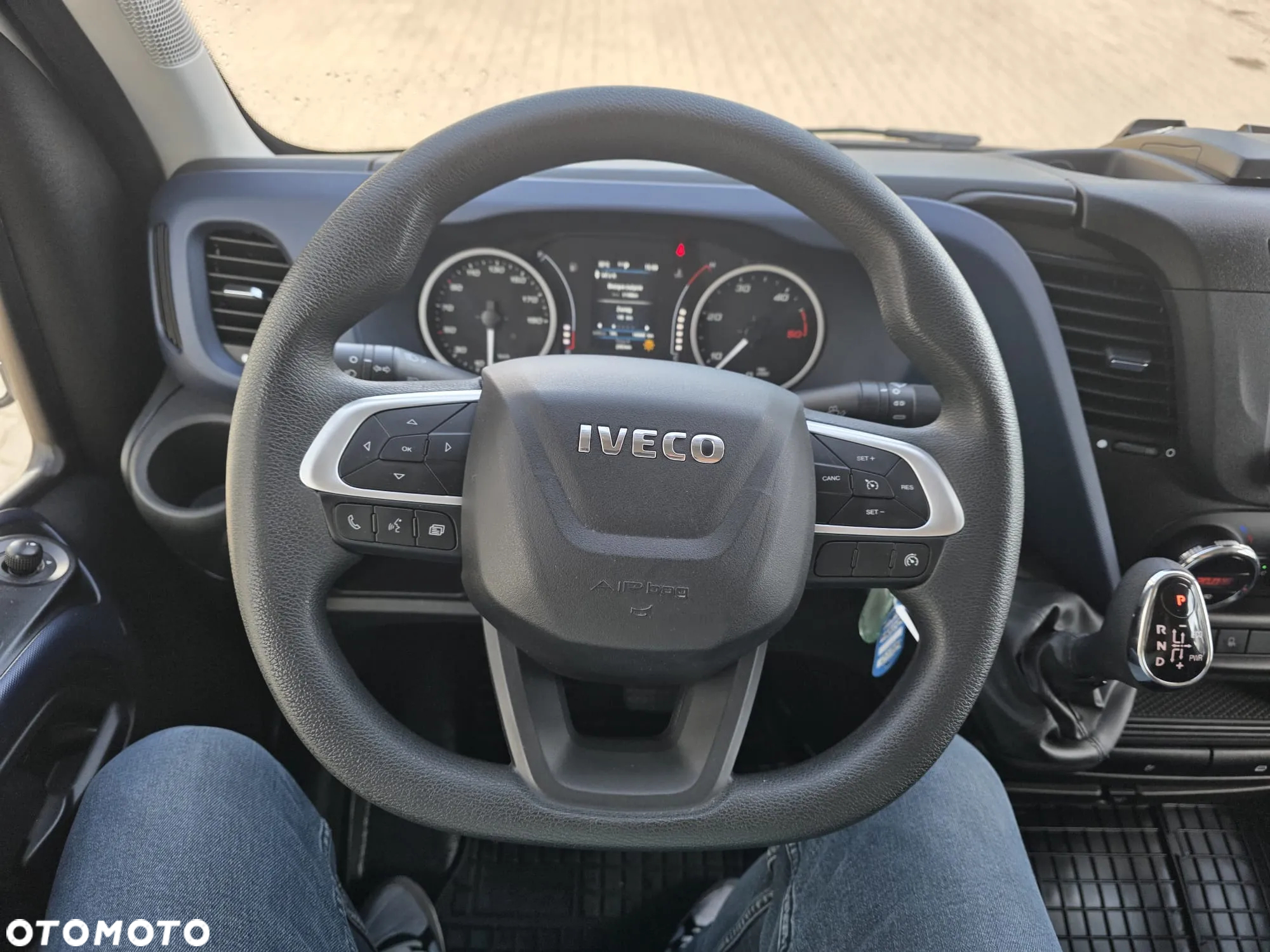 Iveco 35S16A8V L3H2 Automat Średniak Krajowy Ledy - 4