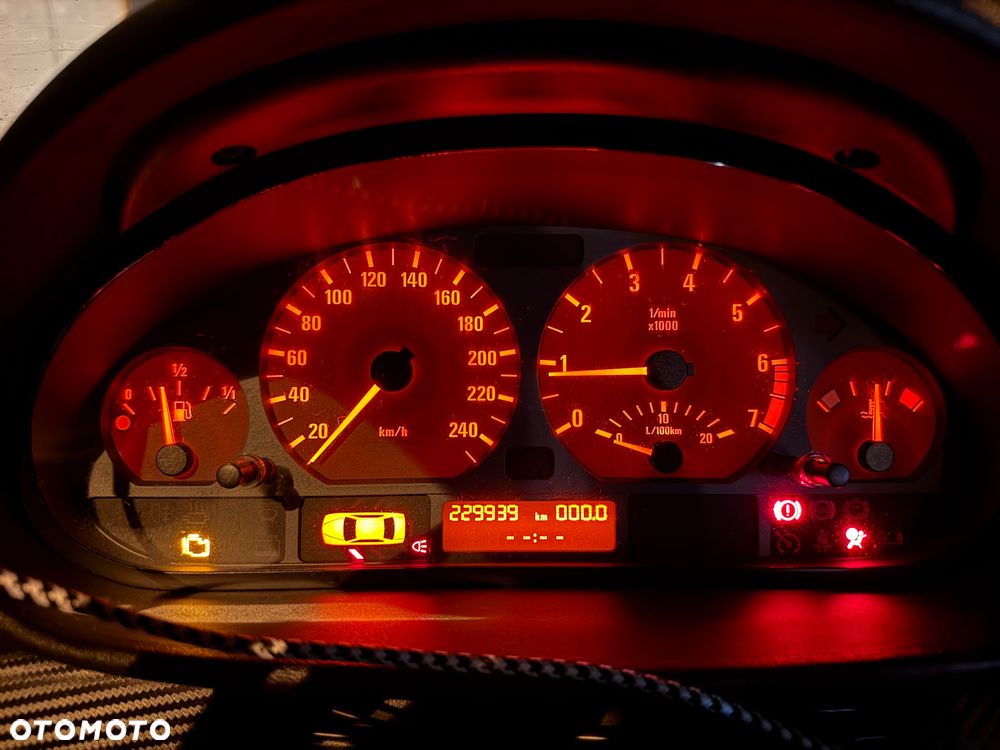 BMW Seria 3 318i - 15