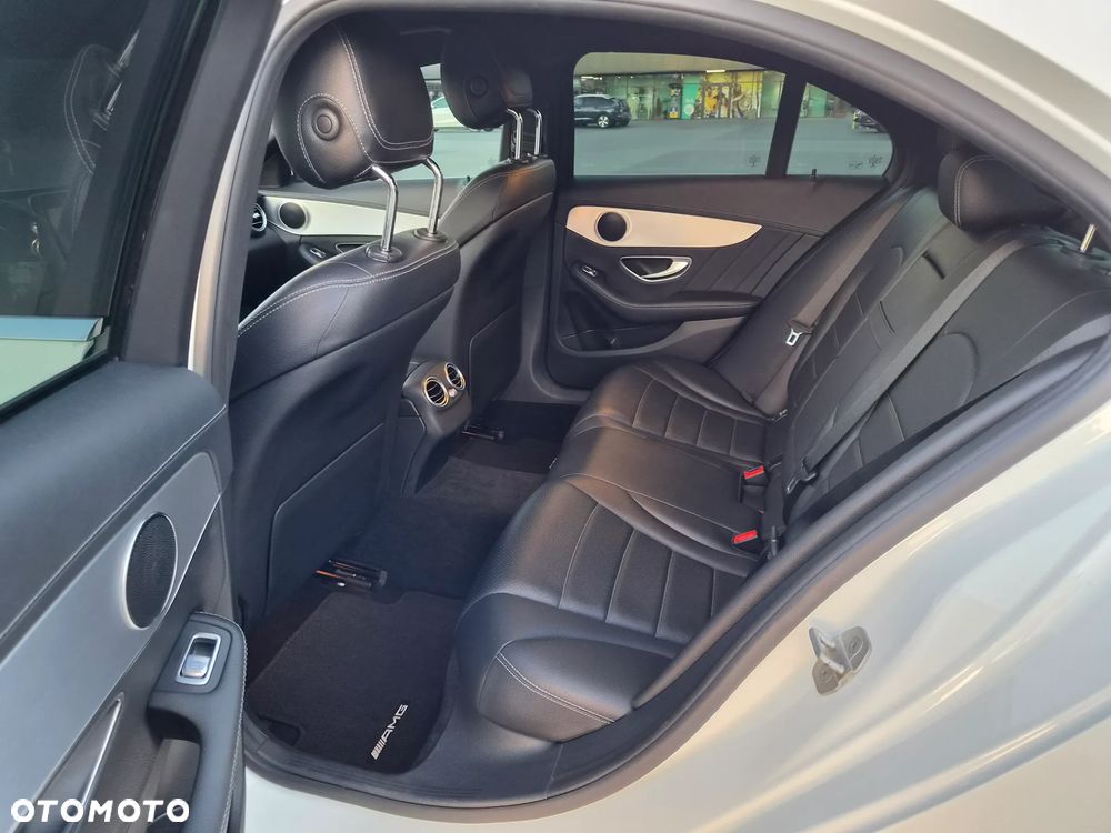Mercedes-Benz Klasa C 200 (BlueTEC) d 7G-TRONIC AMG Line - 20