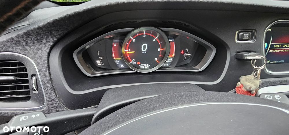 Volvo V40 D2 RDesign - 10