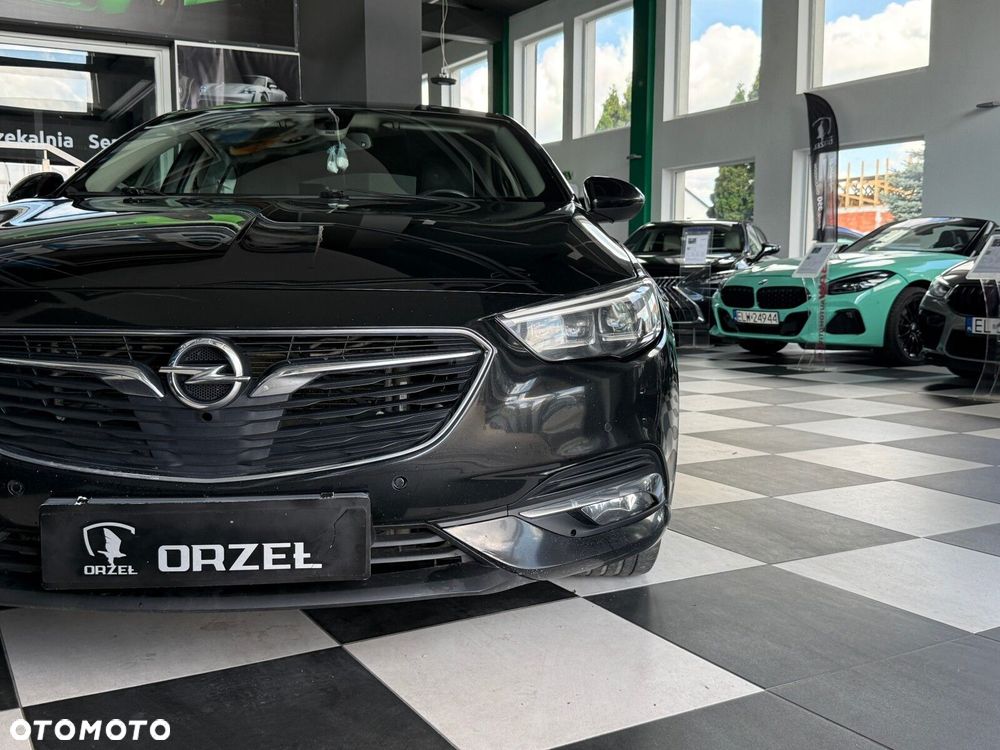 Opel Insignia - 35