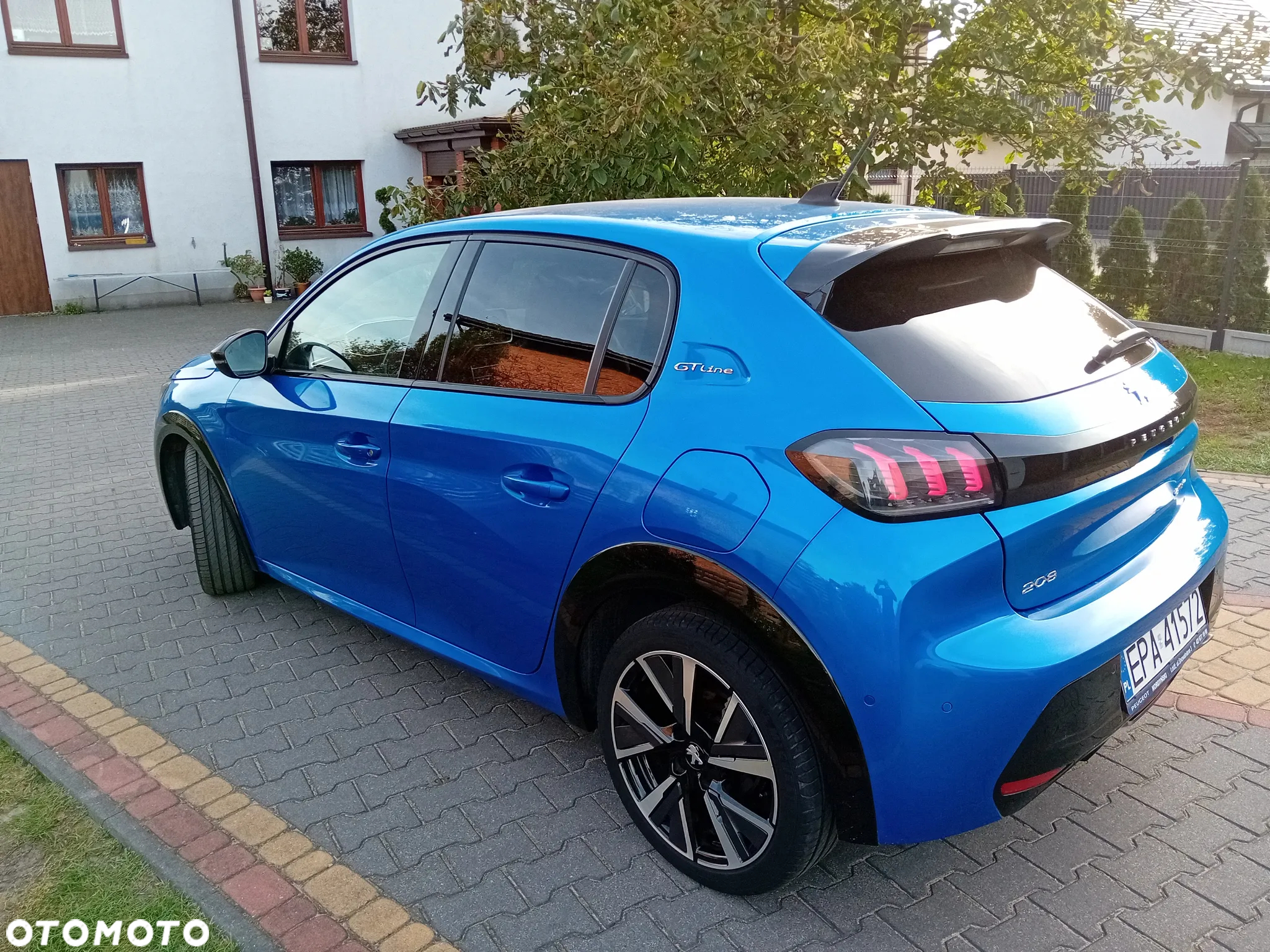 Peugeot 208 1.2 PureTech GT Line S&S EAT8 - 8