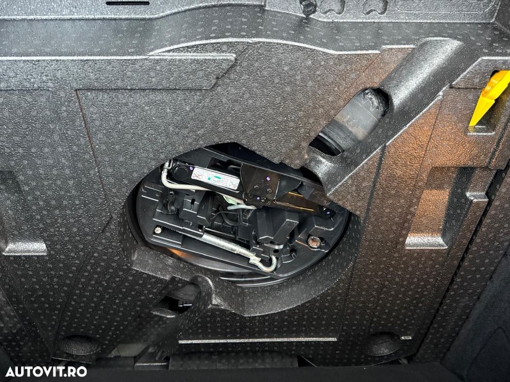 Peugeot 308 - 13
