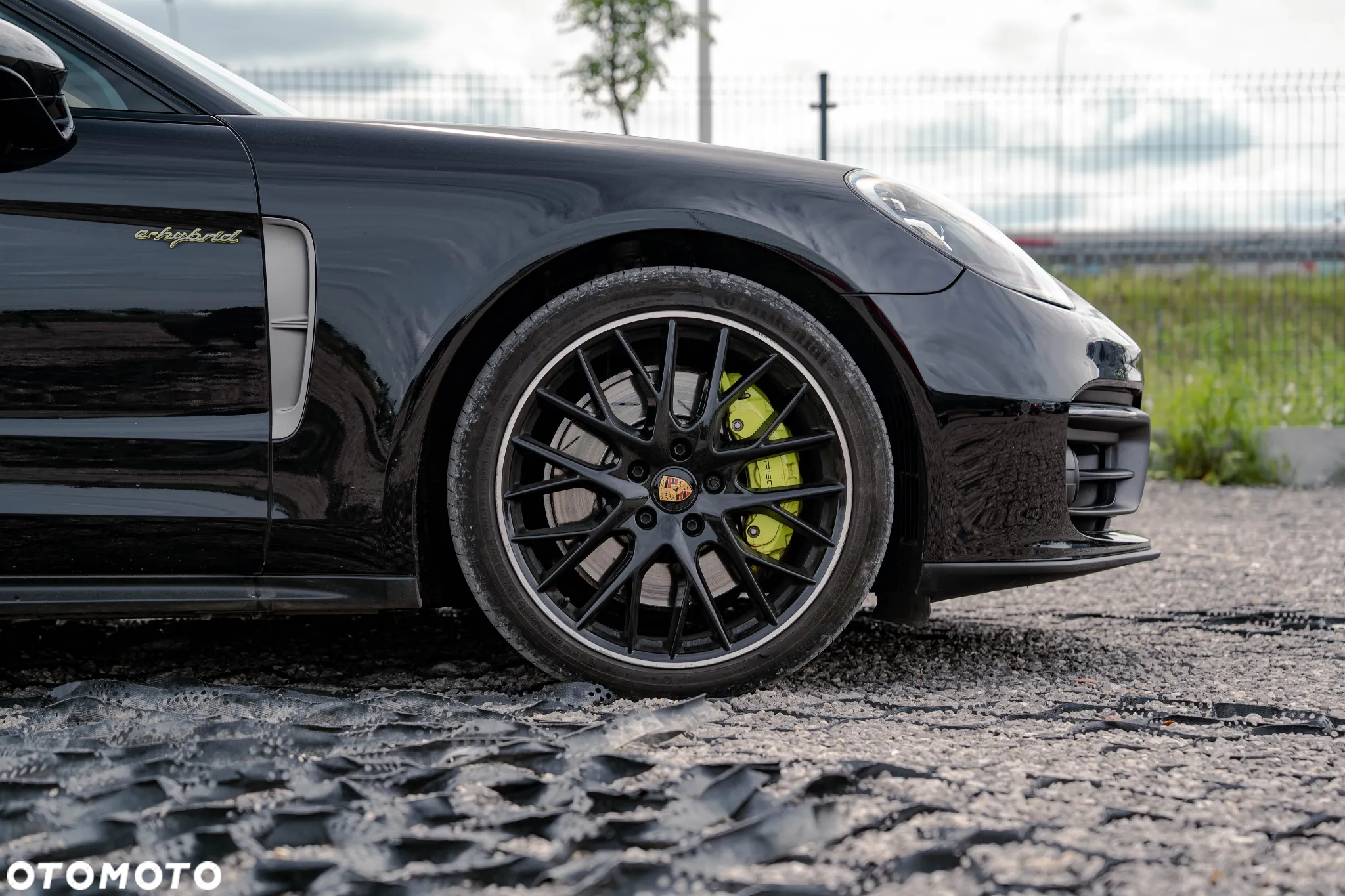 Porsche Panamera 4 E-Hybrid Platinum Edition - 8