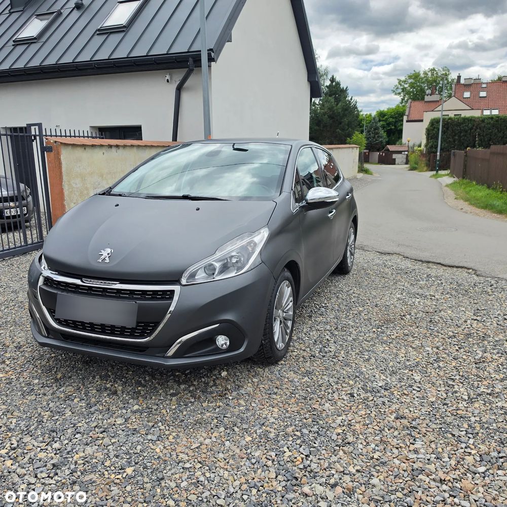 Peugeot 208 1.2 PureTech Style - 1