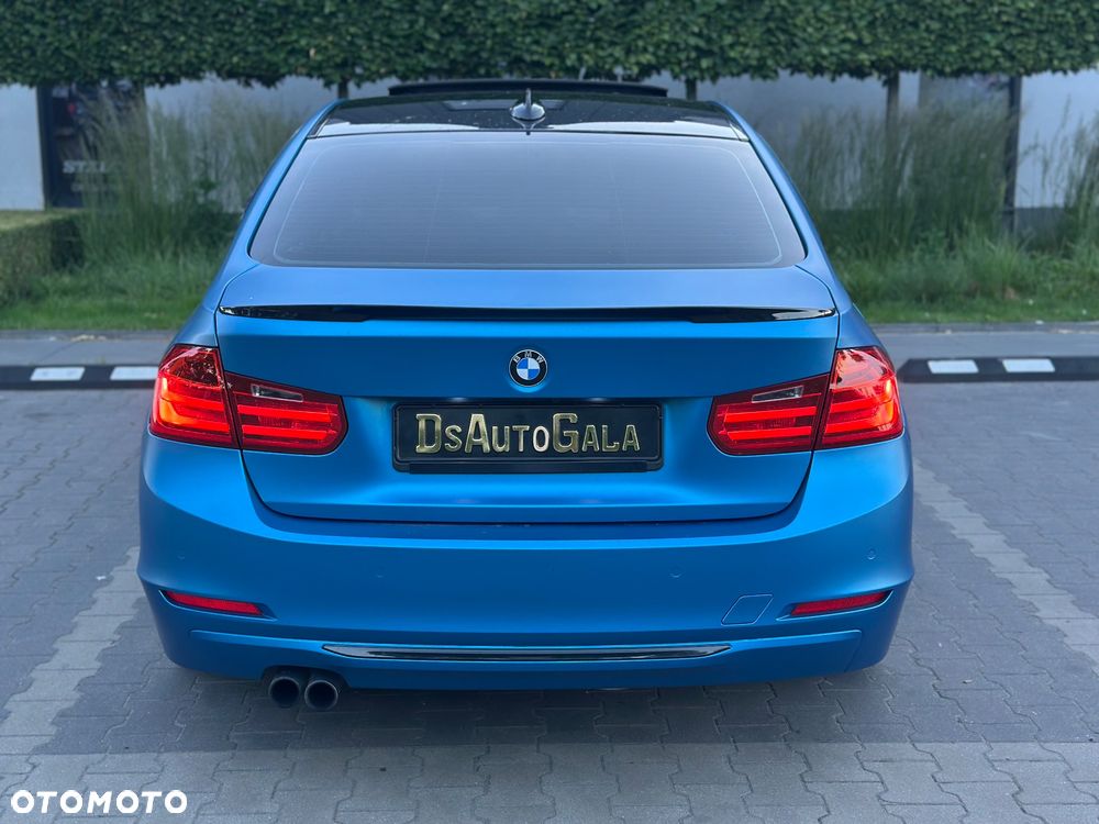 BMW Seria 3 328i xDrive Modern Line - 8