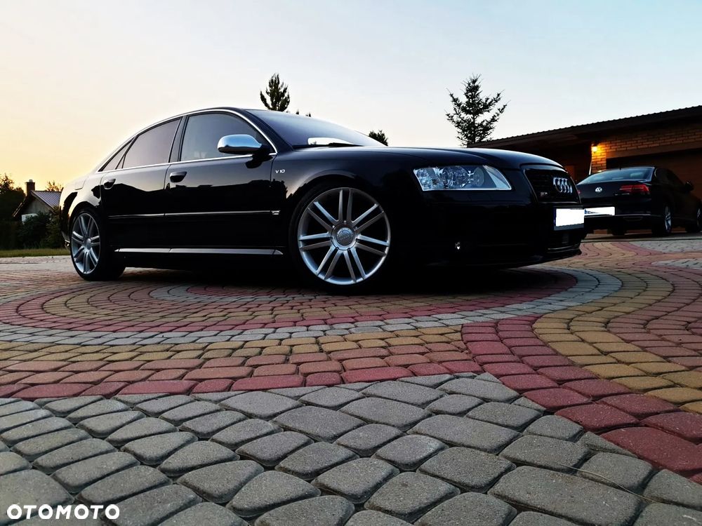 Audi S8 - 7