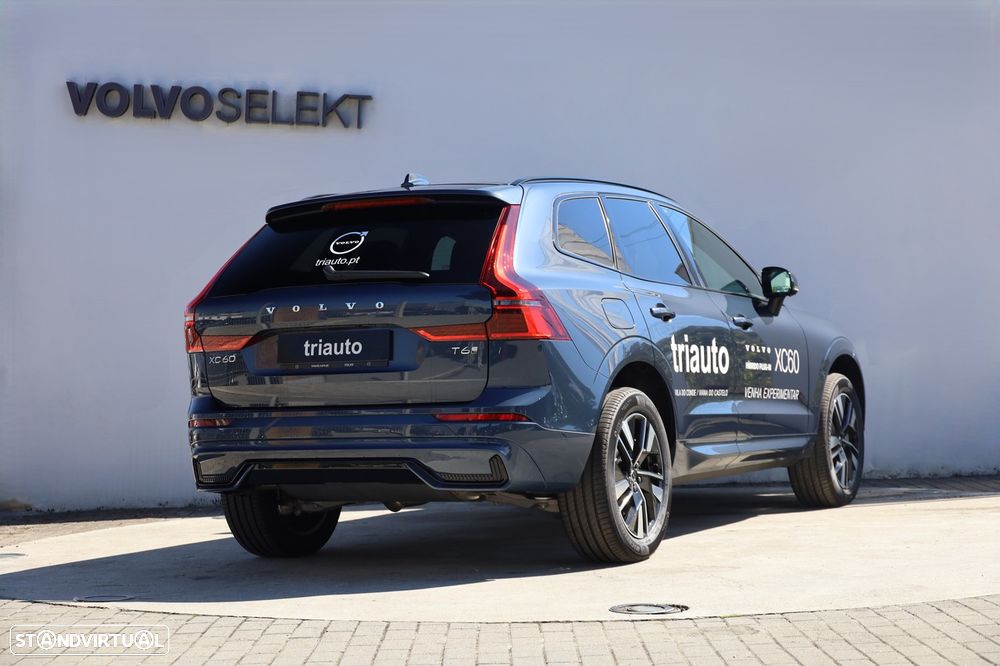 Volvo XC 60 2.0 T6 PHEV Plus Dark - 43