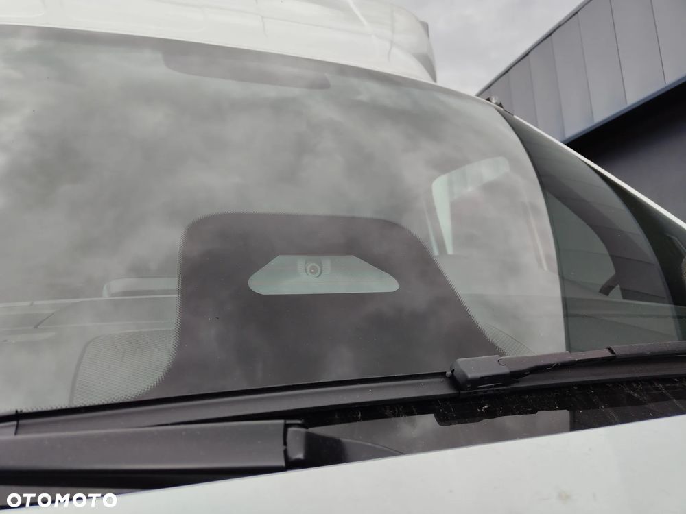 Mercedes-Benz Sprinter - 17